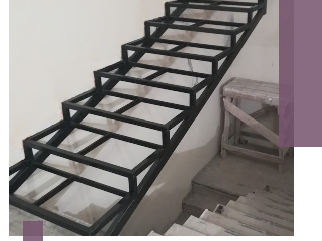 Демонтаж лестниц на металлокаркасе в Куйбышеве: быстрый вывоз и разбор