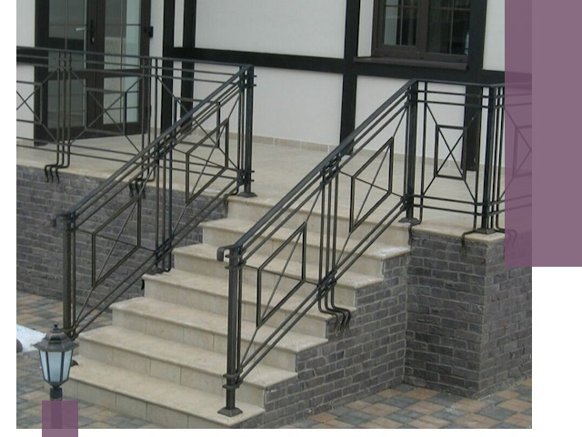 Перила для крыльца в Куйбышеве — монтаж, изготовление и установка