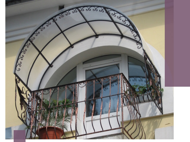 Козырьки над балконом в Куйбышеве — изготовление и монтаж