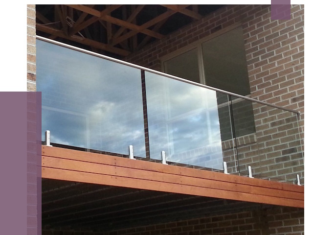 Стеклянные парапеты на крыше и террасе в Куйбышеве от 11665 руб. | ПРОЛЁТ-Кбш