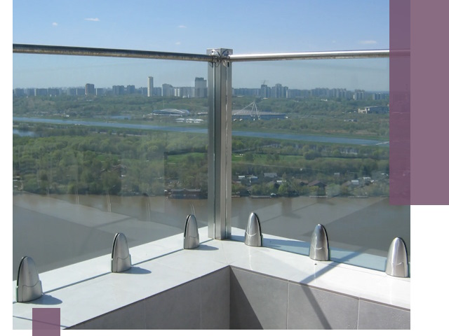 Стеклянные парапеты премиум класса в Куйбышеве для домов и бизнесов