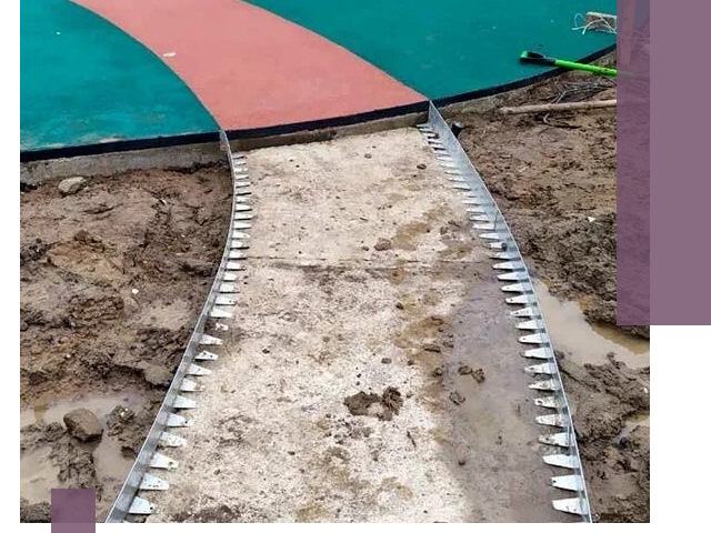 Металлические бордюры для дорожек в Куйбышеве — монтаж и изготовление